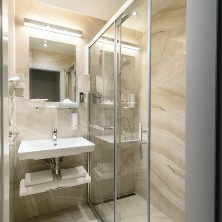 Hotel Ametyst 4*