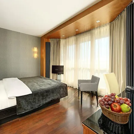 Hotell Ametyst 4*