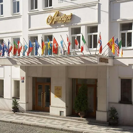 Hotell Ametyst 4*