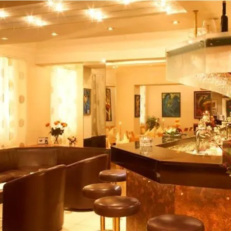 Hotell Ametyst 4*